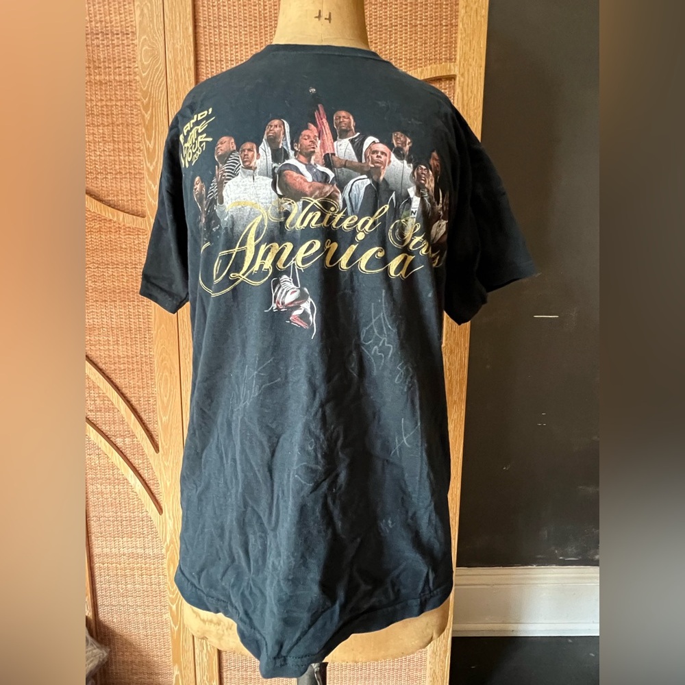 Gildan and1 mixtape tour 2007 signed Black United America Graphic Tee